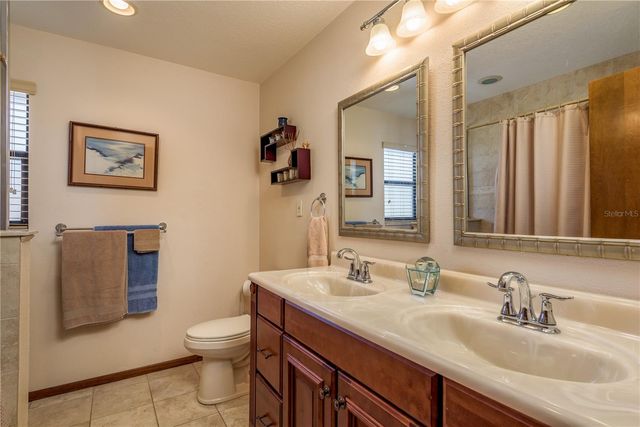 1462 LAKEVIEW DRIVE, Tarpon Springs, FL 34689