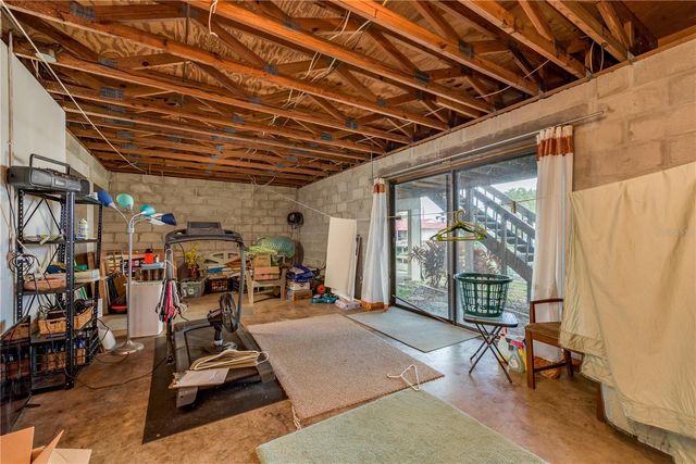 1462 LAKEVIEW DRIVE, Tarpon Springs, FL 34689