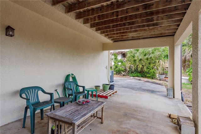 1462 LAKEVIEW DRIVE, Tarpon Springs, FL 34689