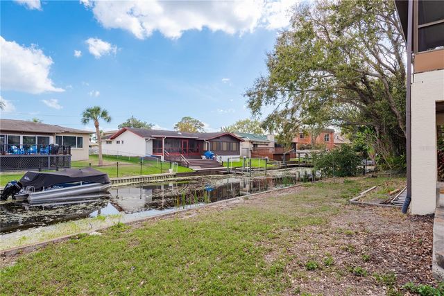 1462 LAKEVIEW DRIVE, Tarpon Springs, FL 34689