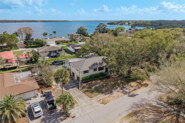 1462 LAKEVIEW DRIVE, Tarpon Springs, FL 34689