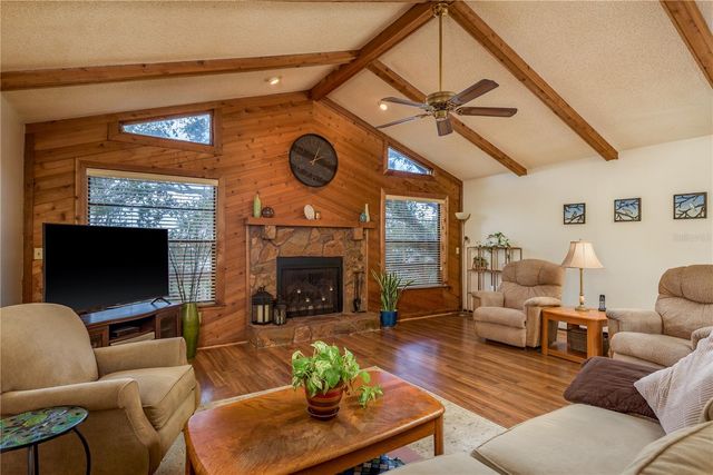 1462 LAKEVIEW DRIVE, Tarpon Springs, FL 34689