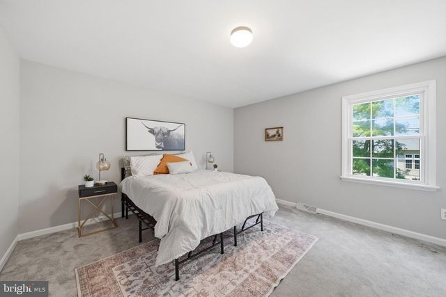 7246 POMMEL DR, Sykesville, MD 21784