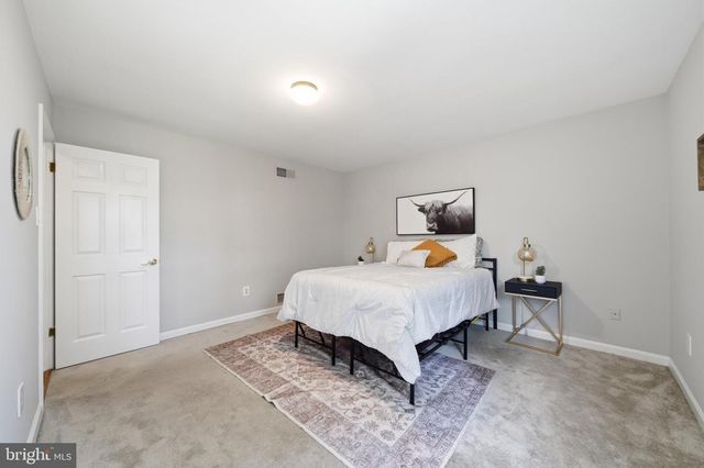 7246 POMMEL DR, Sykesville, MD 21784