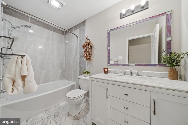 7246 POMMEL DR, Sykesville, MD 21784