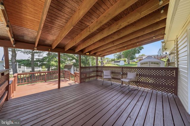 7246 POMMEL DR, Sykesville, MD 21784