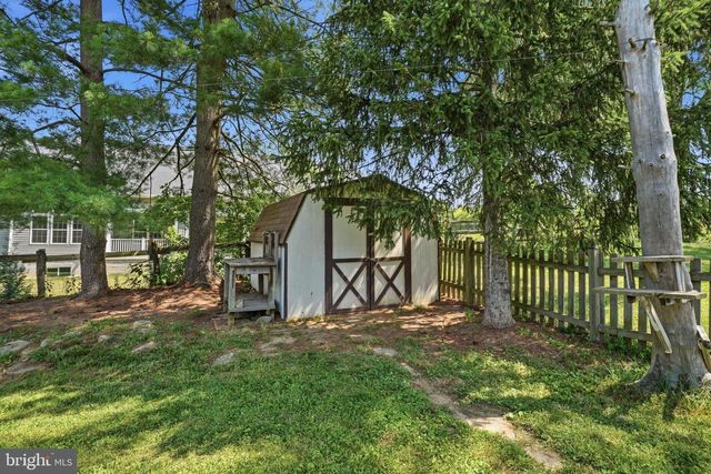 7246 POMMEL DR, Sykesville, MD 21784