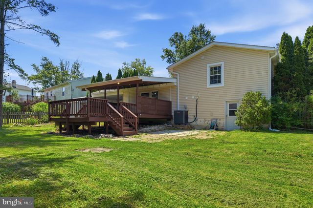 7246 POMMEL DR, Sykesville, MD 21784