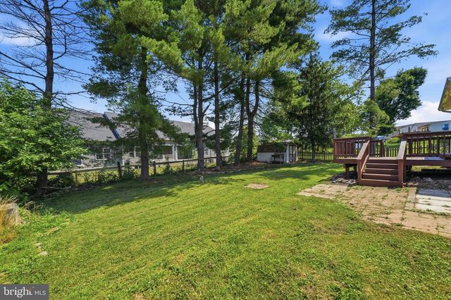 7246 POMMEL DR, Sykesville, MD 21784