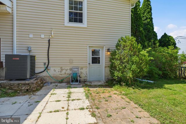 7246 POMMEL DR, Sykesville, MD 21784
