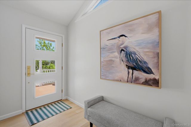 16 Meadow Lane, Westhampton Beach, NY 11978