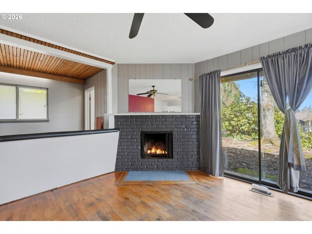 12285 Sw 116TH Ave, Tigard, OR 97223