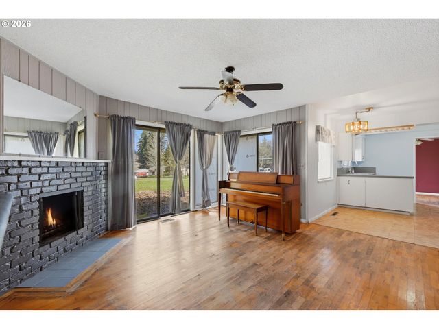 12285 Sw 116TH Ave, Tigard, OR 97223