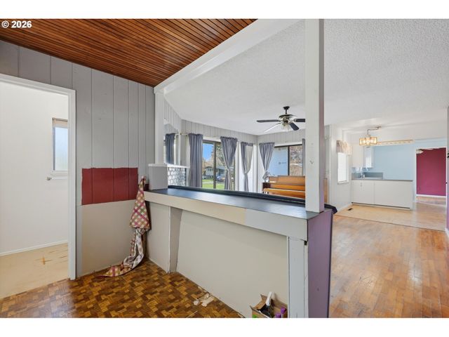 12285 Sw 116TH Ave, Tigard, OR 97223