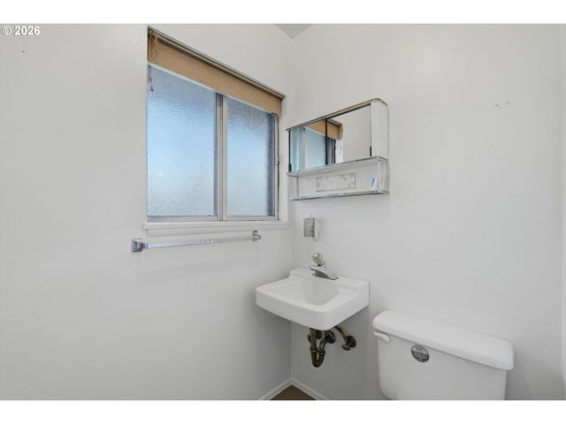 12285 Sw 116TH Ave, Tigard, OR 97223