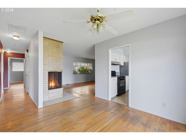 12285 Sw 116TH Ave, Tigard, OR 97223