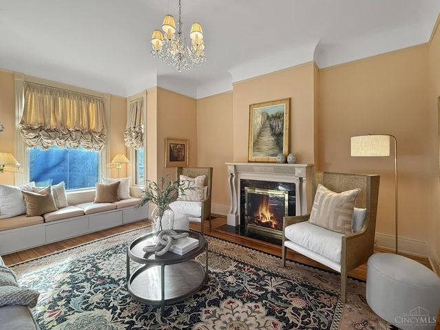 177 Burns Avenue, Wyoming, OH 45215