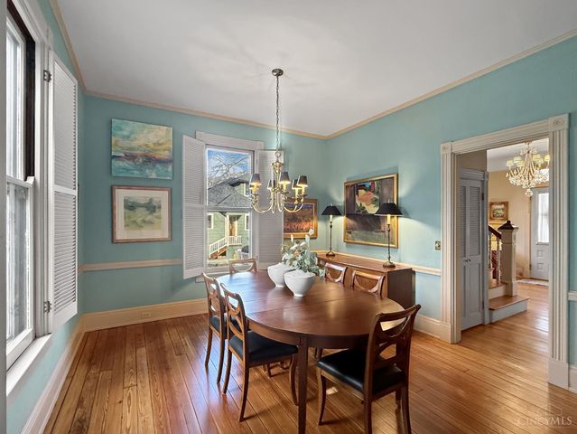 177 Burns Avenue, Wyoming, OH 45215