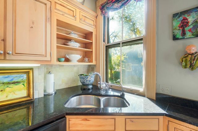 177 Burns Avenue, Wyoming, OH 45215