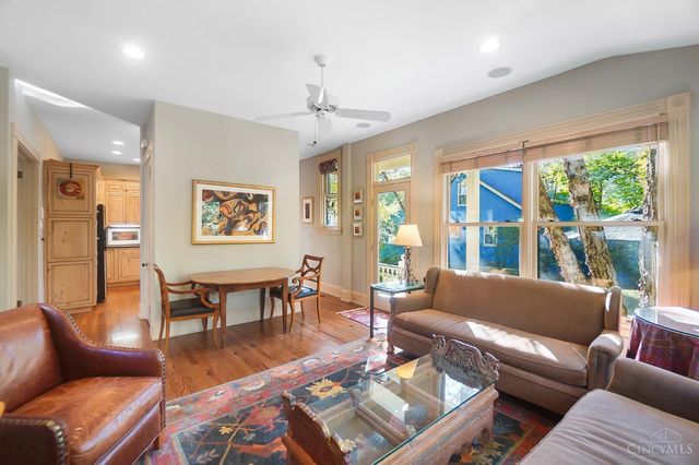 177 Burns Avenue, Wyoming, OH 45215