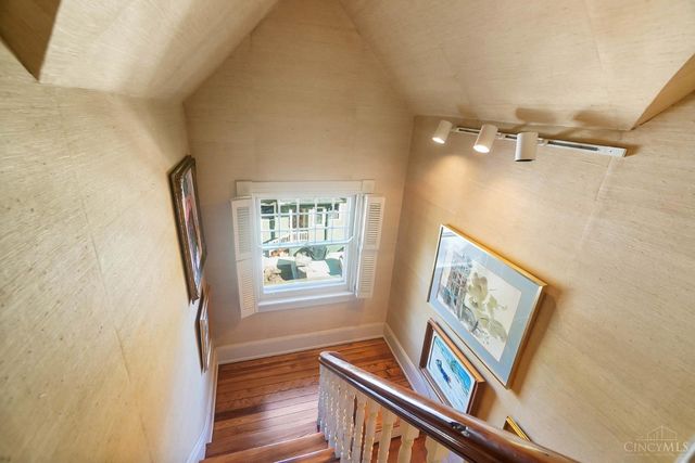 177 Burns Avenue, Wyoming, OH 45215