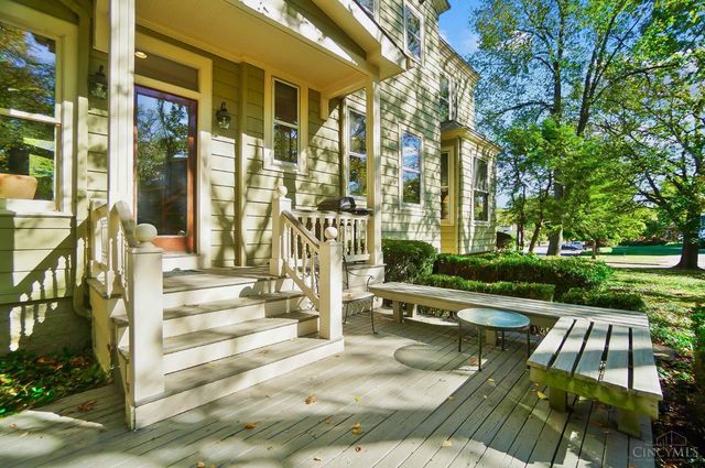 177 Burns Avenue, Wyoming, OH 45215