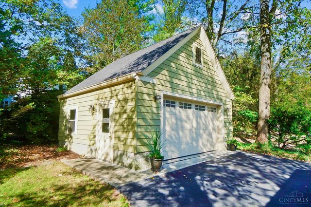 177 Burns Avenue, Wyoming, OH 45215