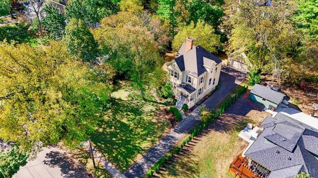 177 Burns Avenue, Wyoming, OH 45215