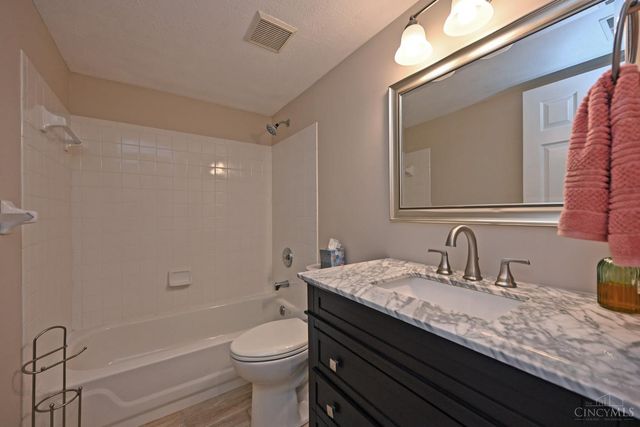 1080 Wittshire Lane, Anderson Twp, OH 45255