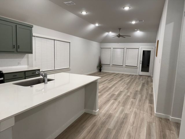 241 Little Bridge Drive, Lavon, TX 75166