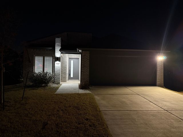 241 Little Bridge Drive, Lavon, TX 75166