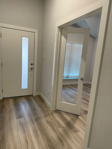 241 Little Bridge Drive, Lavon, TX 75166