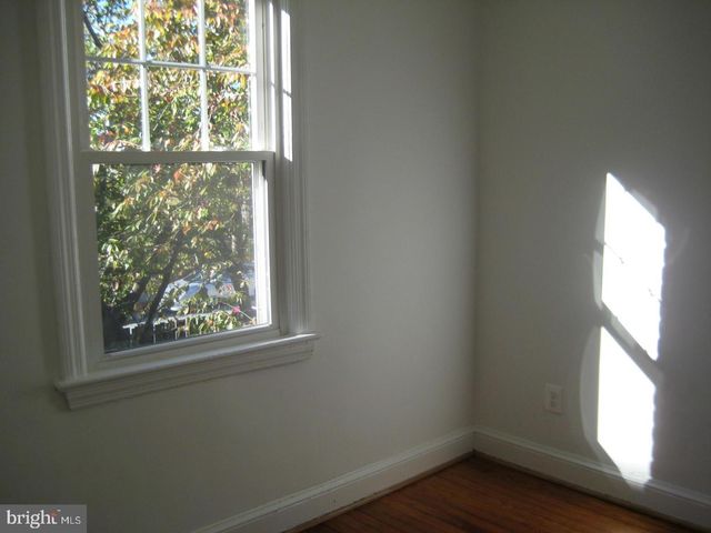 114 BAGGETT PL, Alexandria, VA 22314
