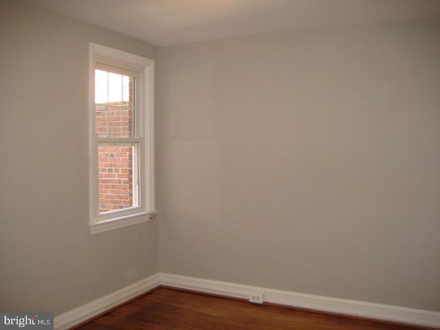 114 BAGGETT PL, Alexandria, VA 22314