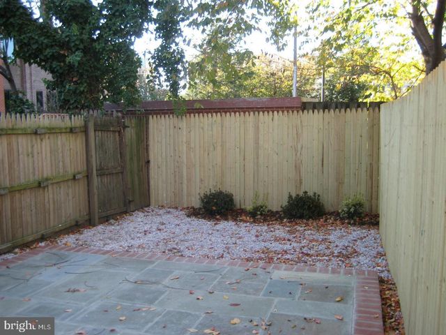 114 BAGGETT PL, Alexandria, VA 22314