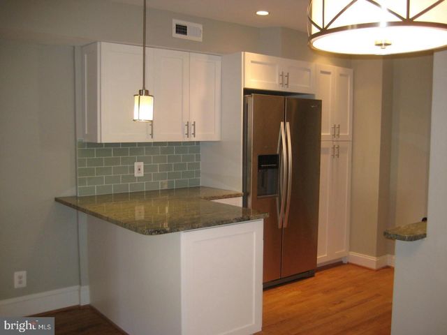 114 BAGGETT PL, Alexandria, VA 22314
