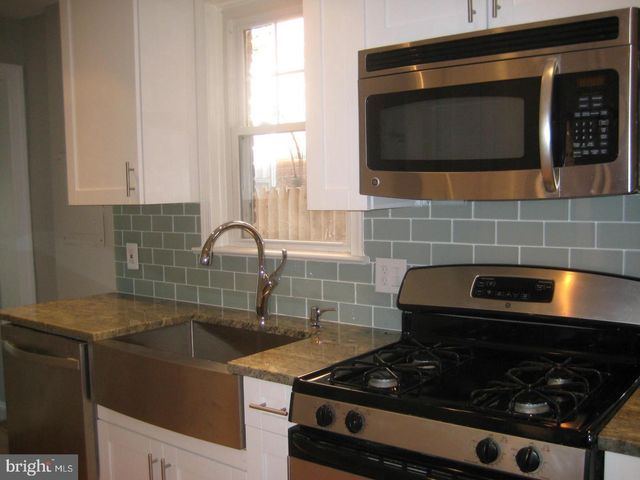 114 BAGGETT PL, Alexandria, VA 22314
