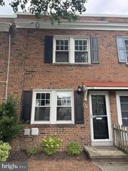 114 BAGGETT PL, Alexandria, VA 22314