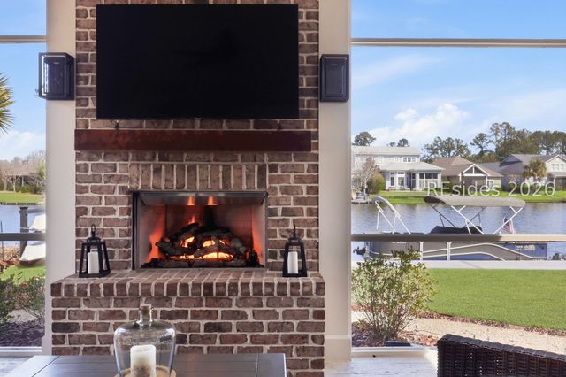 20 Fish Dancer Ct, Bluffton, SC 29910