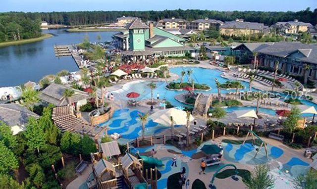 20 Fish Dancer Ct, Bluffton, SC 29910