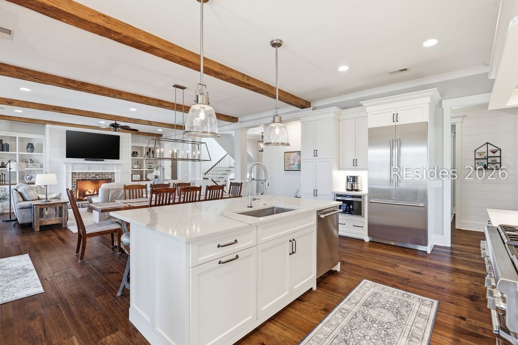 Image 21 of property listing at 20 Fish Dancer Ct, Bluffton, SC 29910