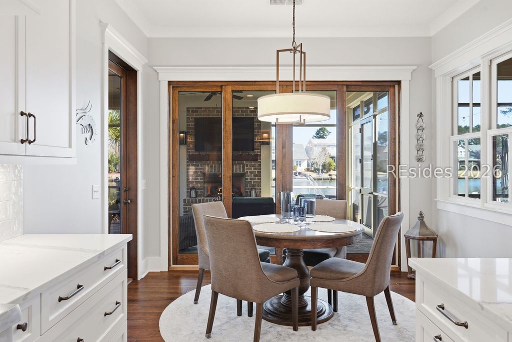 Image 27 of property listing at 20 Fish Dancer Ct, Bluffton, SC 29910