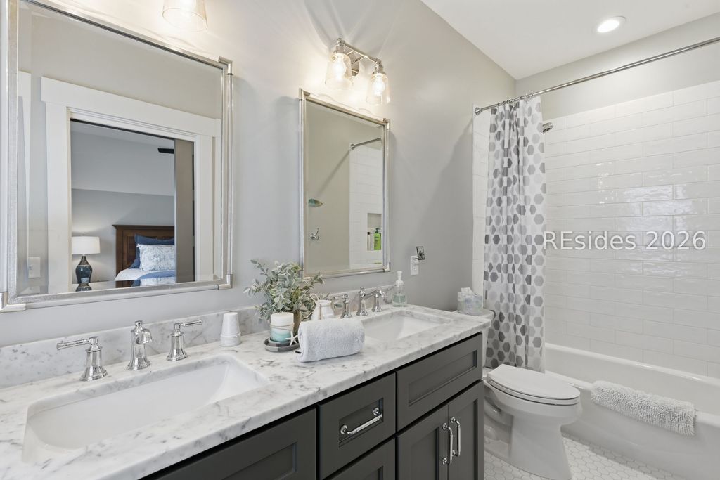 Image 50 of property listing at 20 Fish Dancer Ct, Bluffton, SC 29910