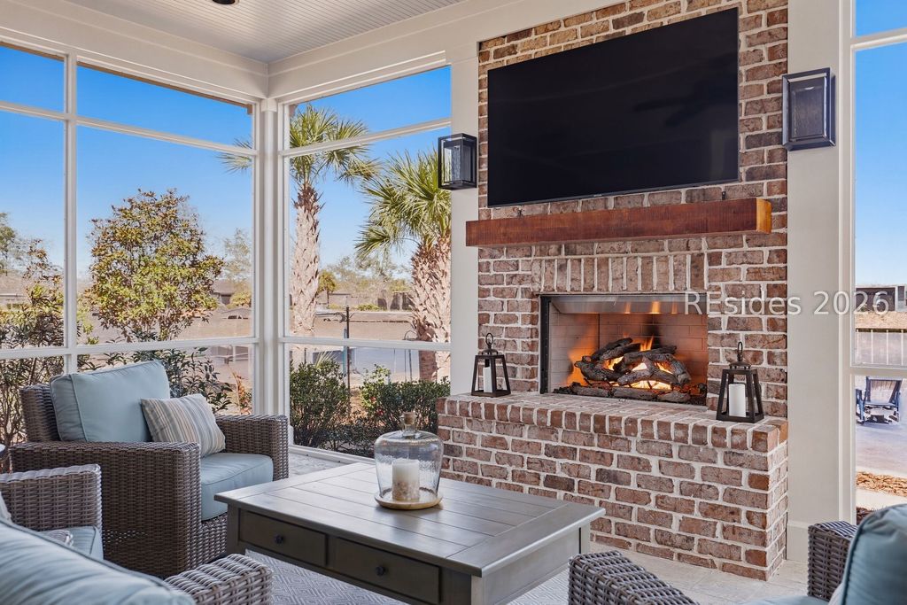 Image 57 of property listing at 20 Fish Dancer Ct, Bluffton, SC 29910