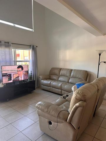 18101 NW 68th Ave C202, Hialeah, FL 33015