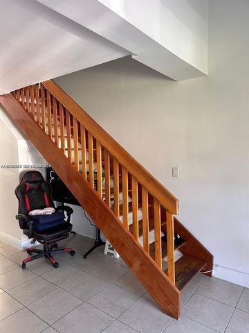 18101 NW 68th Ave C202, Hialeah, FL 33015