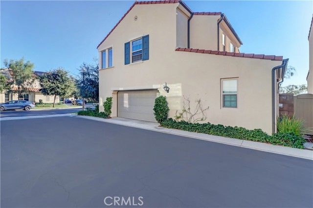 158 Falcon, Irvine, CA 92618