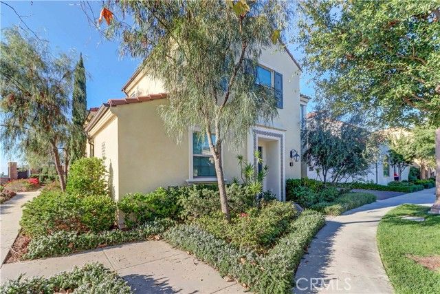 158 Falcon, Irvine, CA 92618