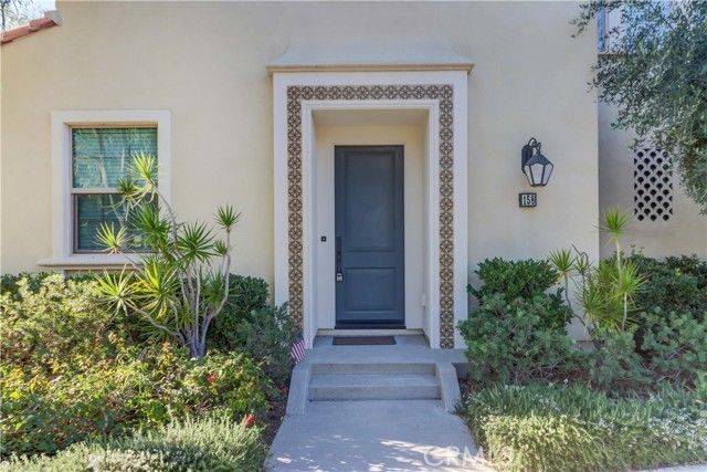 158 Falcon, Irvine, CA 92618