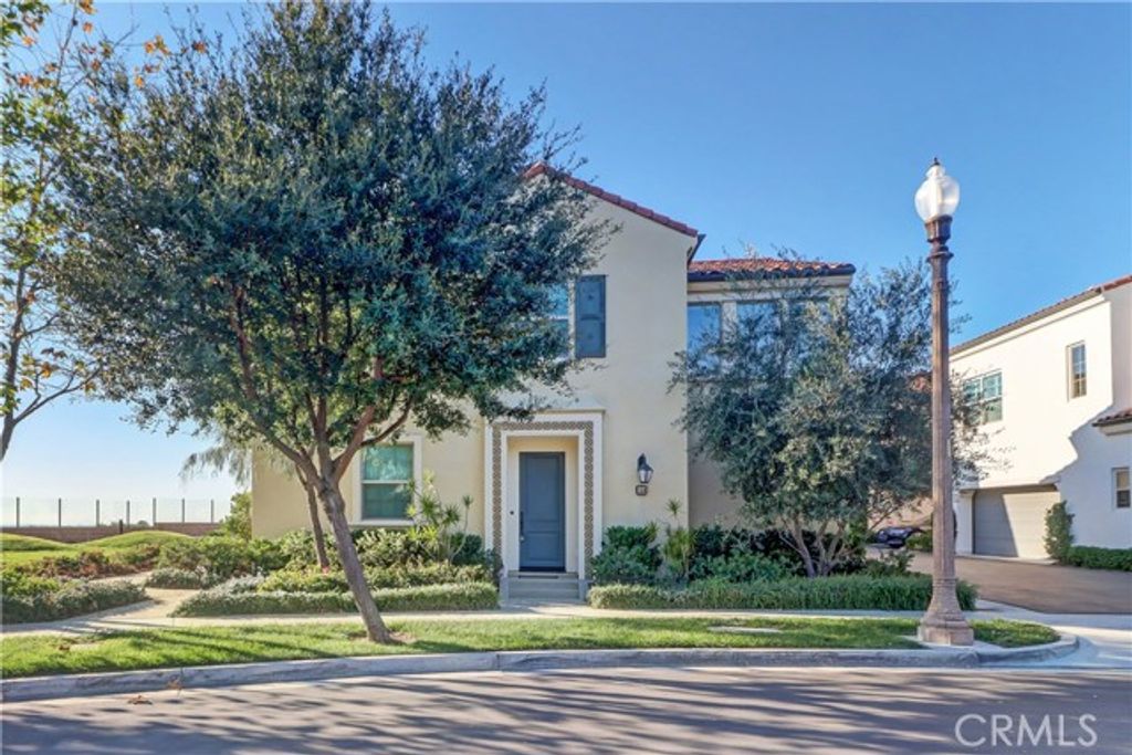 158 Falcon, Irvine, CA 92618